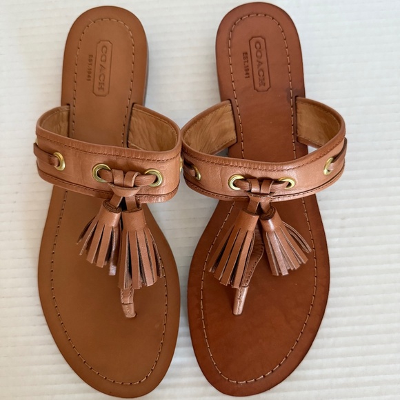 Coach Sheena Sandals Tan Leather Tassel Flip Flops Sz 8.5 - Picture 1 of 5